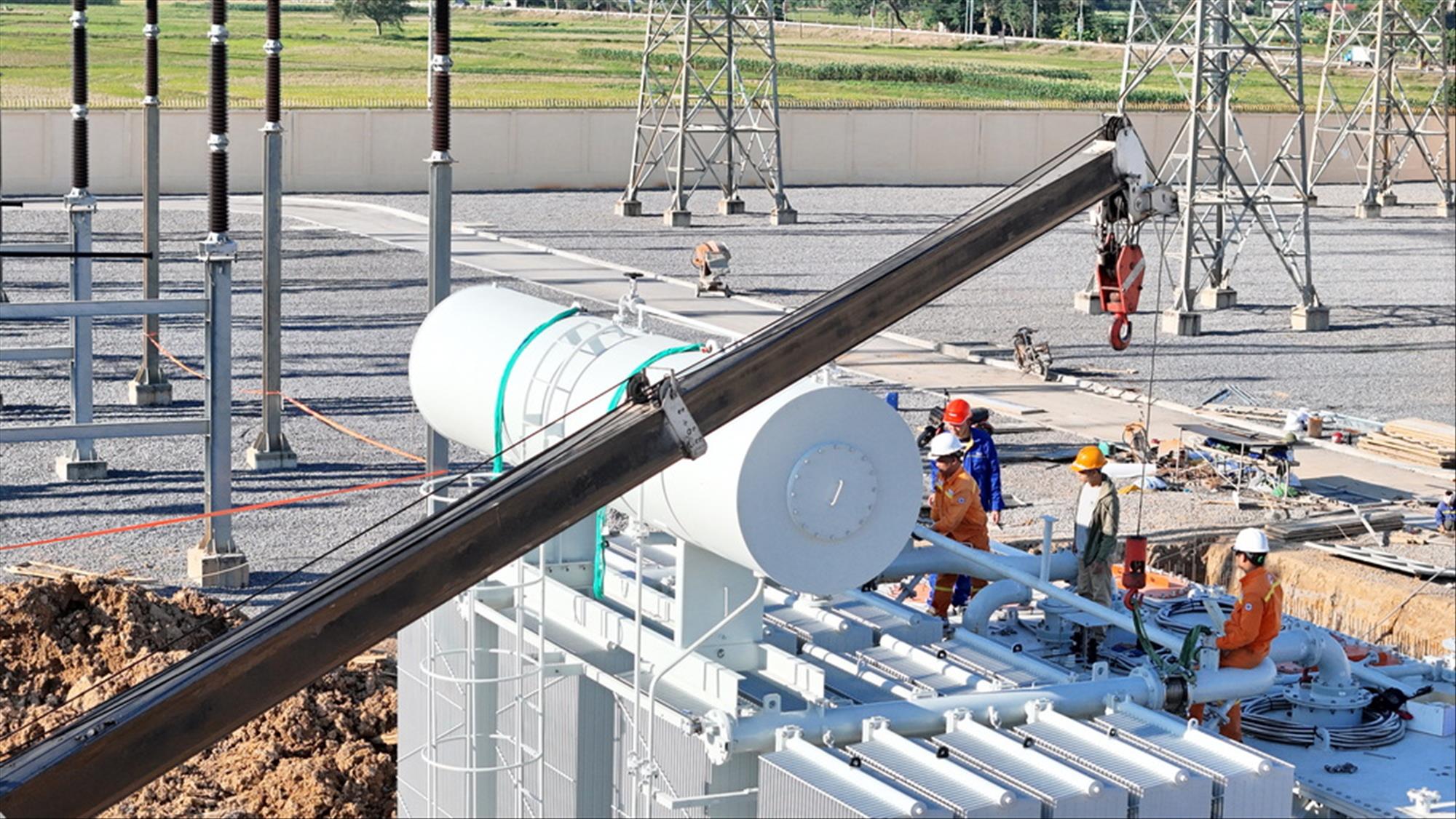 Đóng điện kháng bù ngang Trạm biến áp 500kV Thanh Hóa –  góp phần bảo đảm vận hành an toàn lưới điện quốc gia